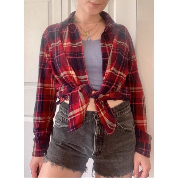 🌹 Uniqlo red plaid flannel - Picture 5 of 10